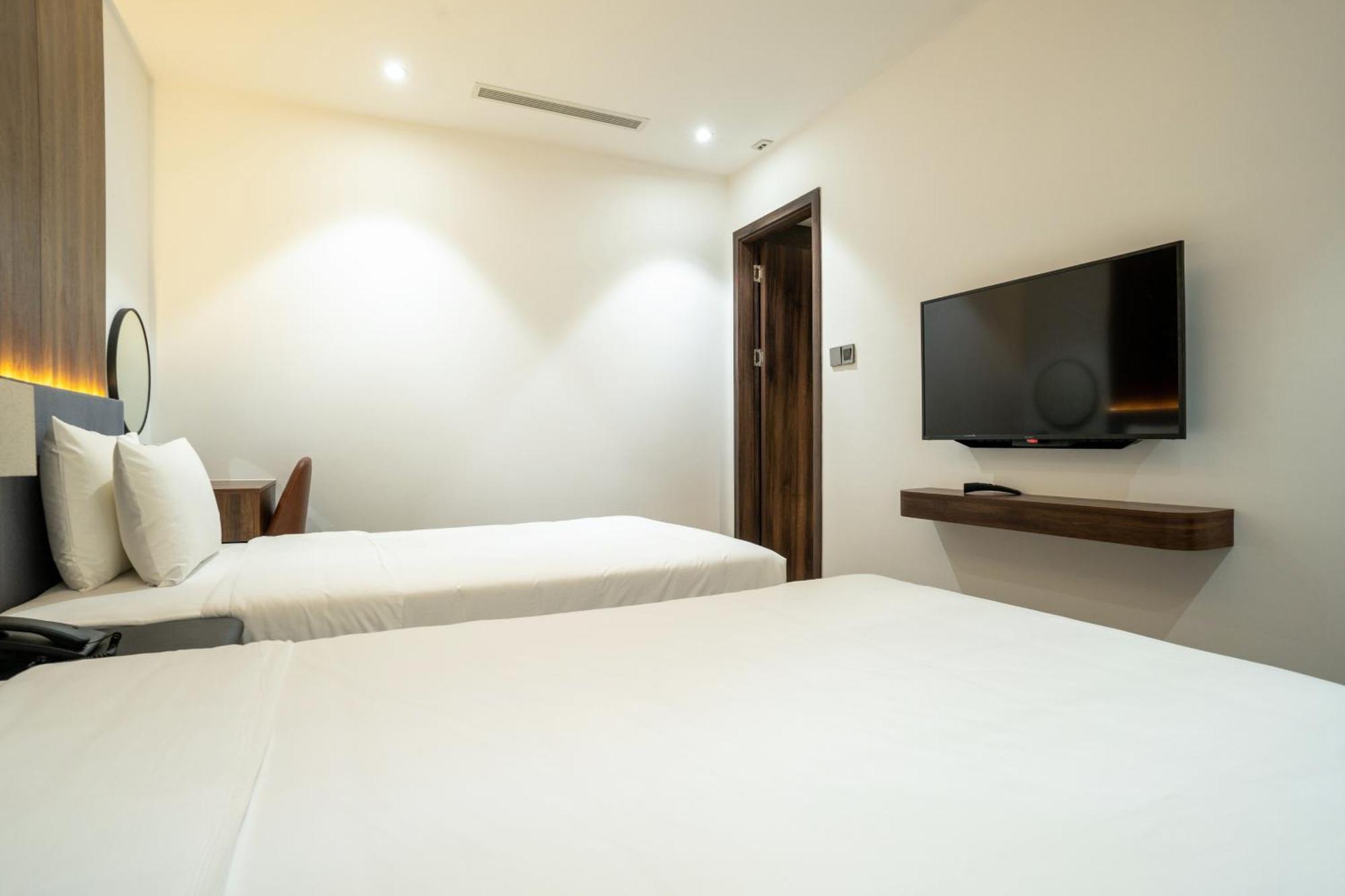Calidum Phu Quoc Hotel ภายนอก รูปภาพ